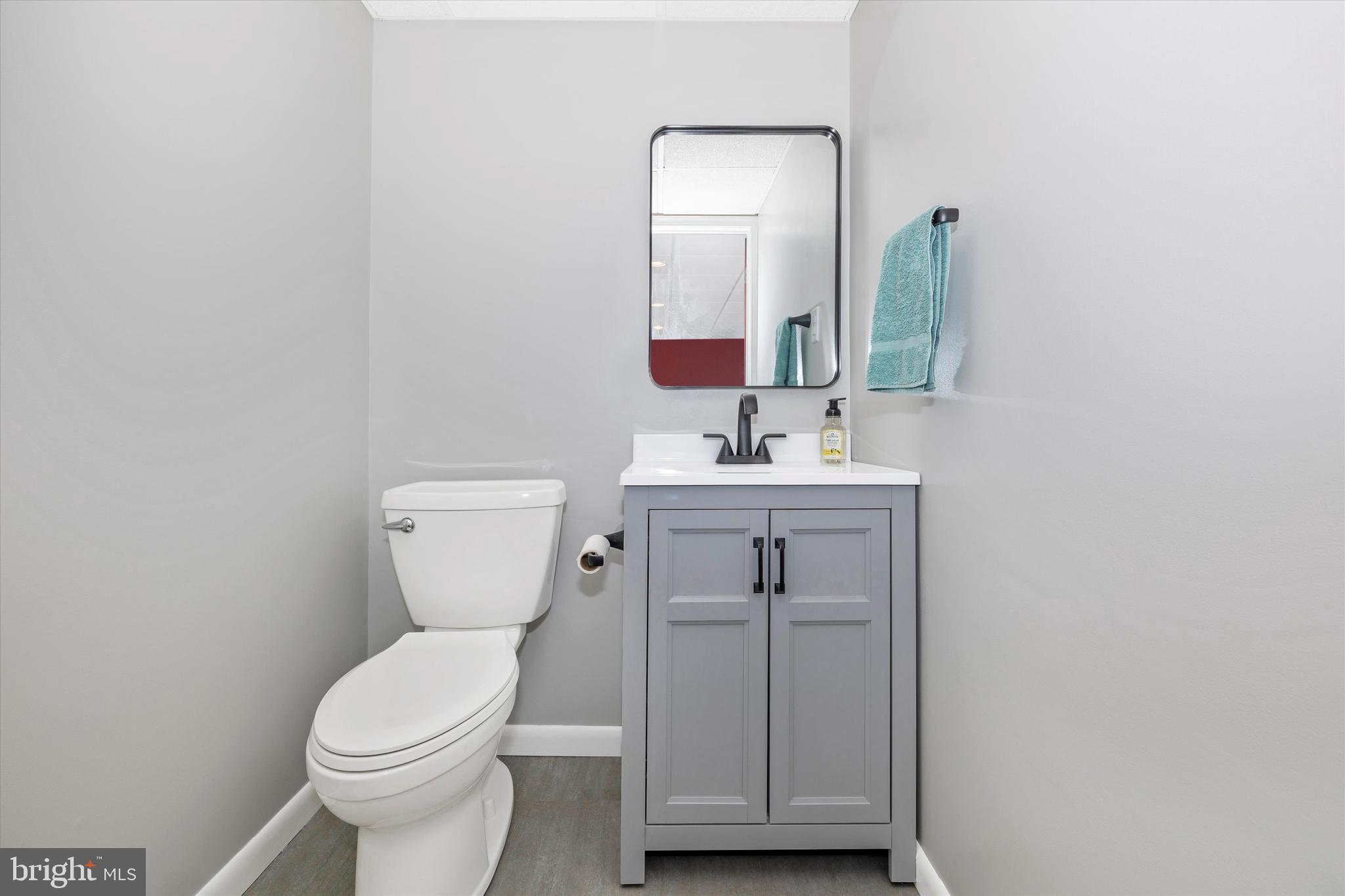 BURNT HICKORY - Residential