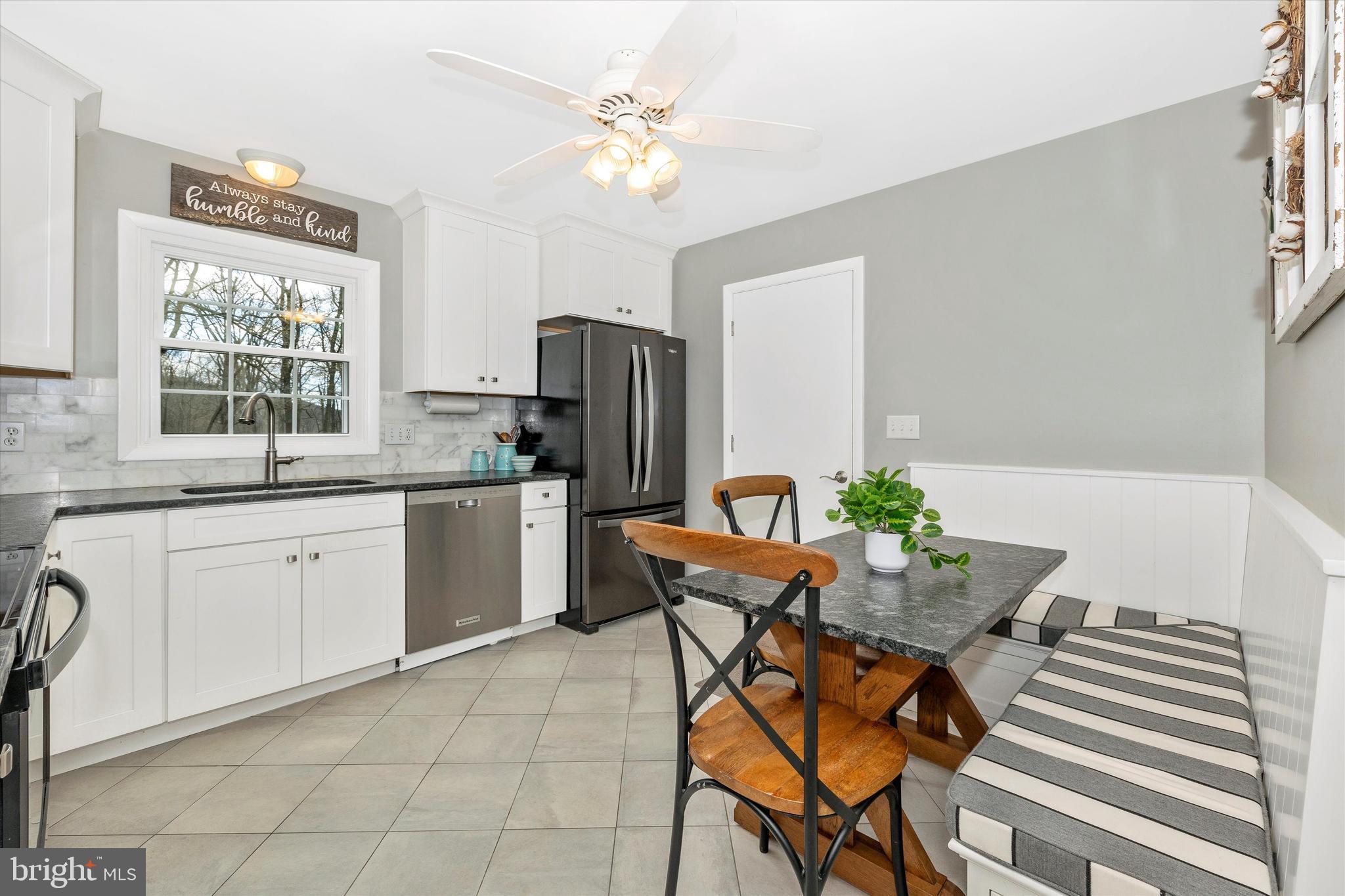 BURNT HICKORY - Residential