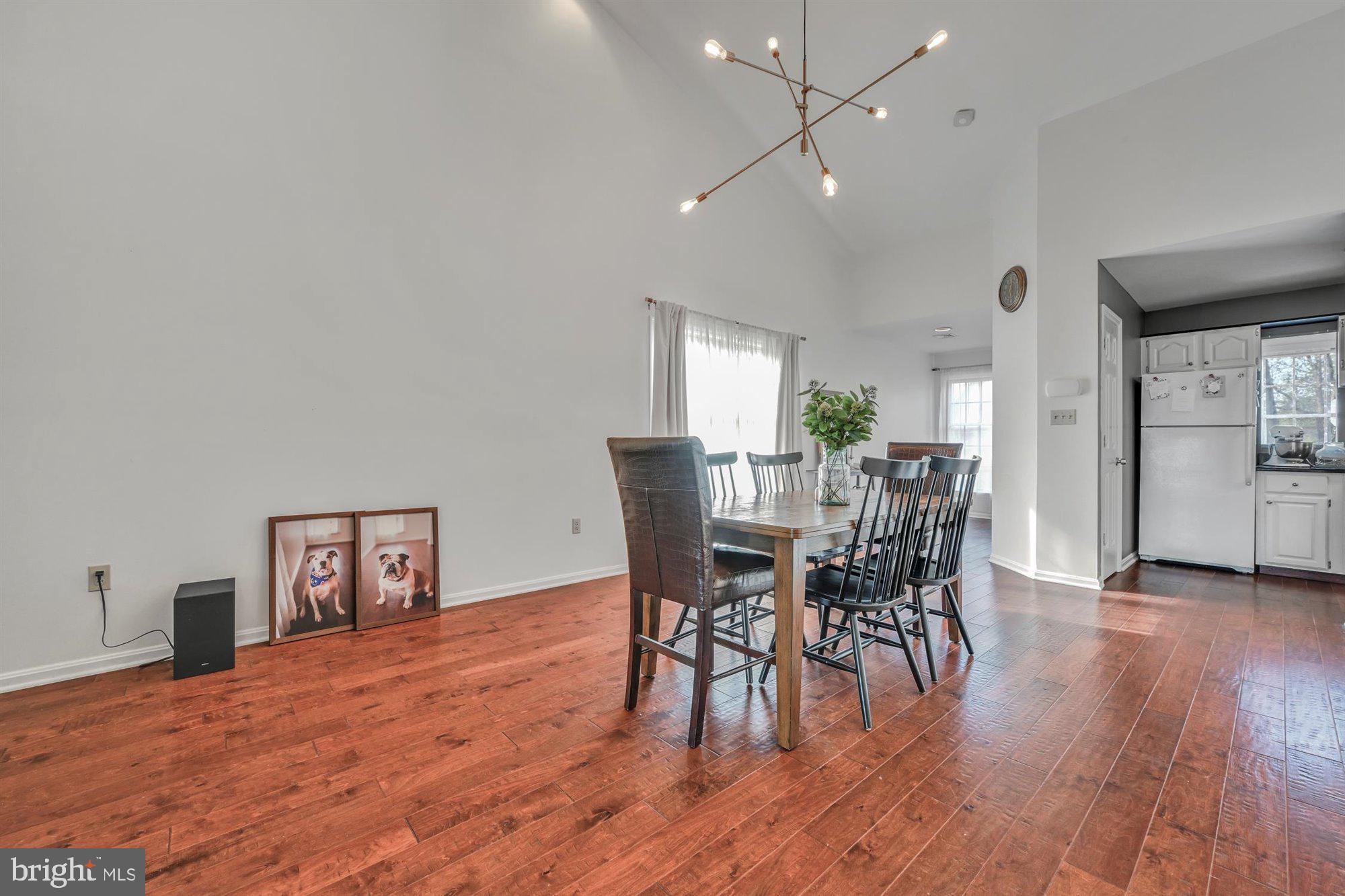 WINDSOR GARDENS - Residential