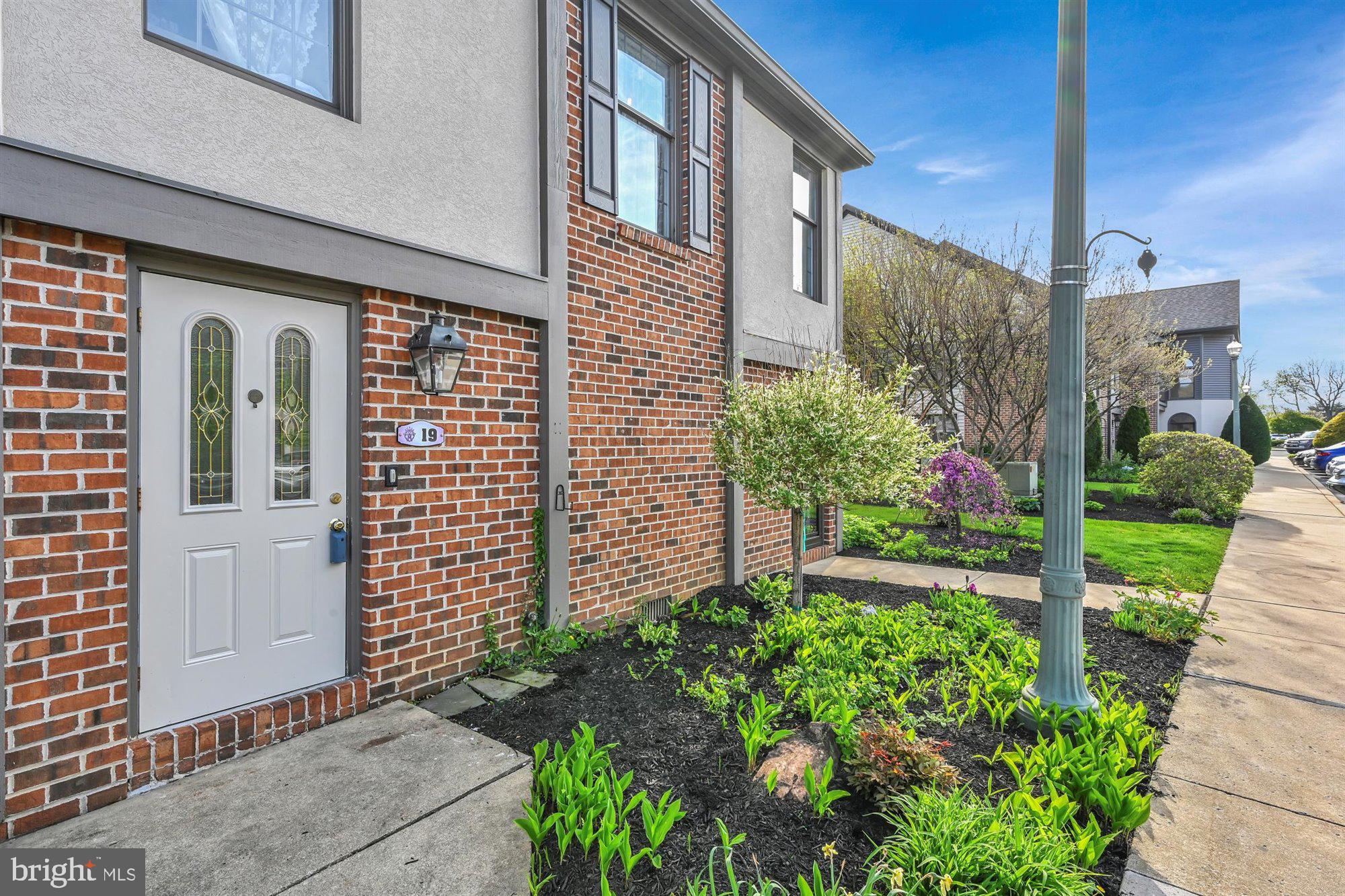 WINDSOR GARDENS - Residential