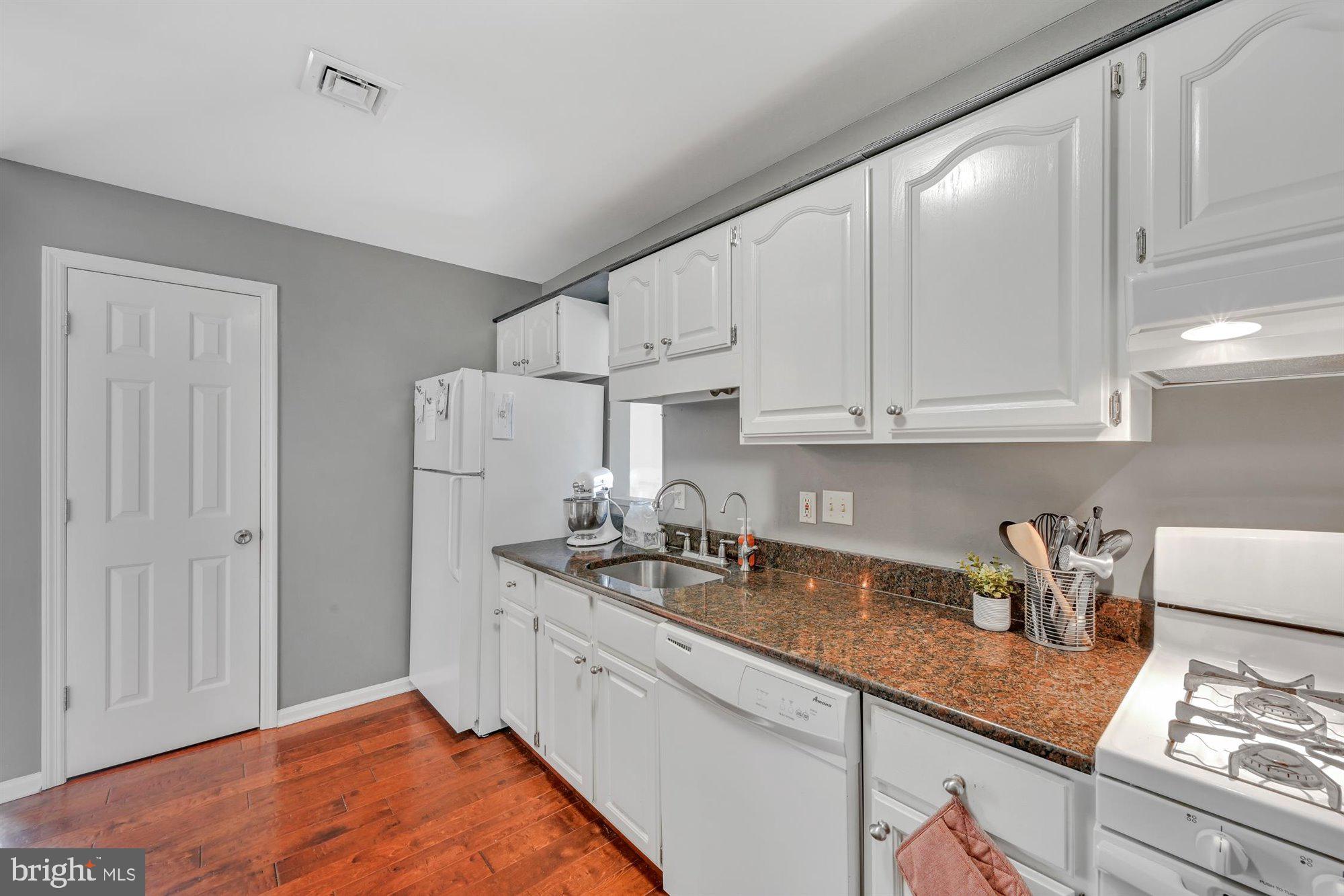 WINDSOR GARDENS - Residential