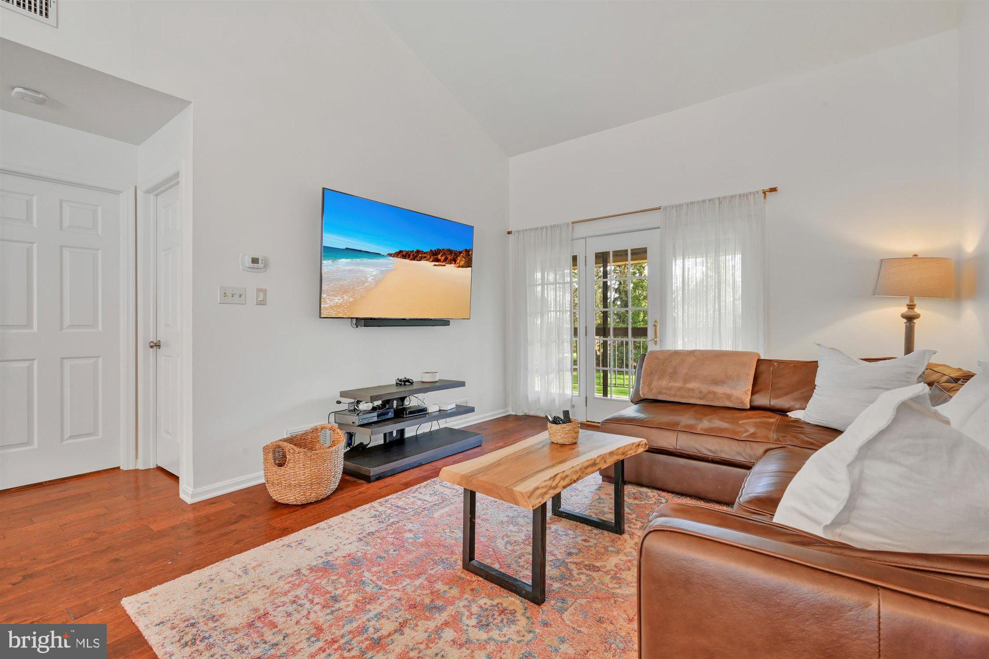 WINDSOR GARDENS - Residential