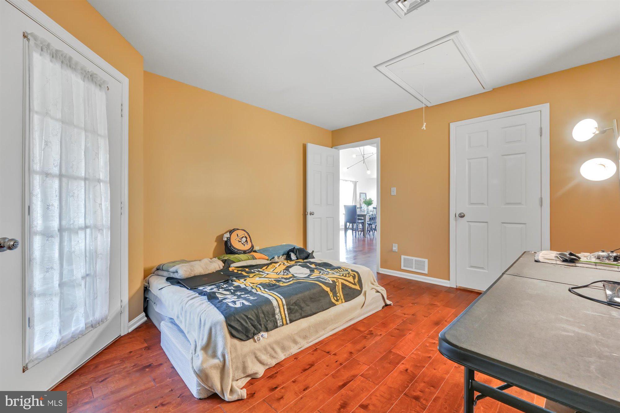 WINDSOR GARDENS - Residential