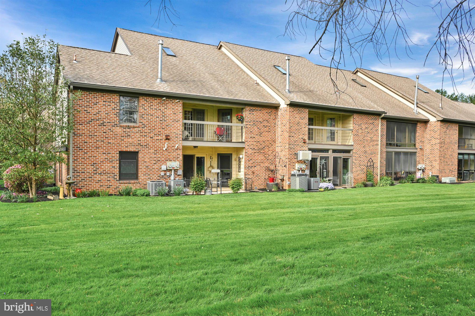 WINDSOR GARDENS - Residential