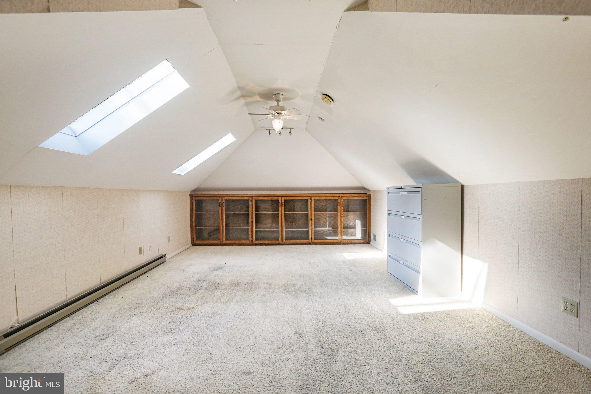 MOUNTAINDALE - Residential