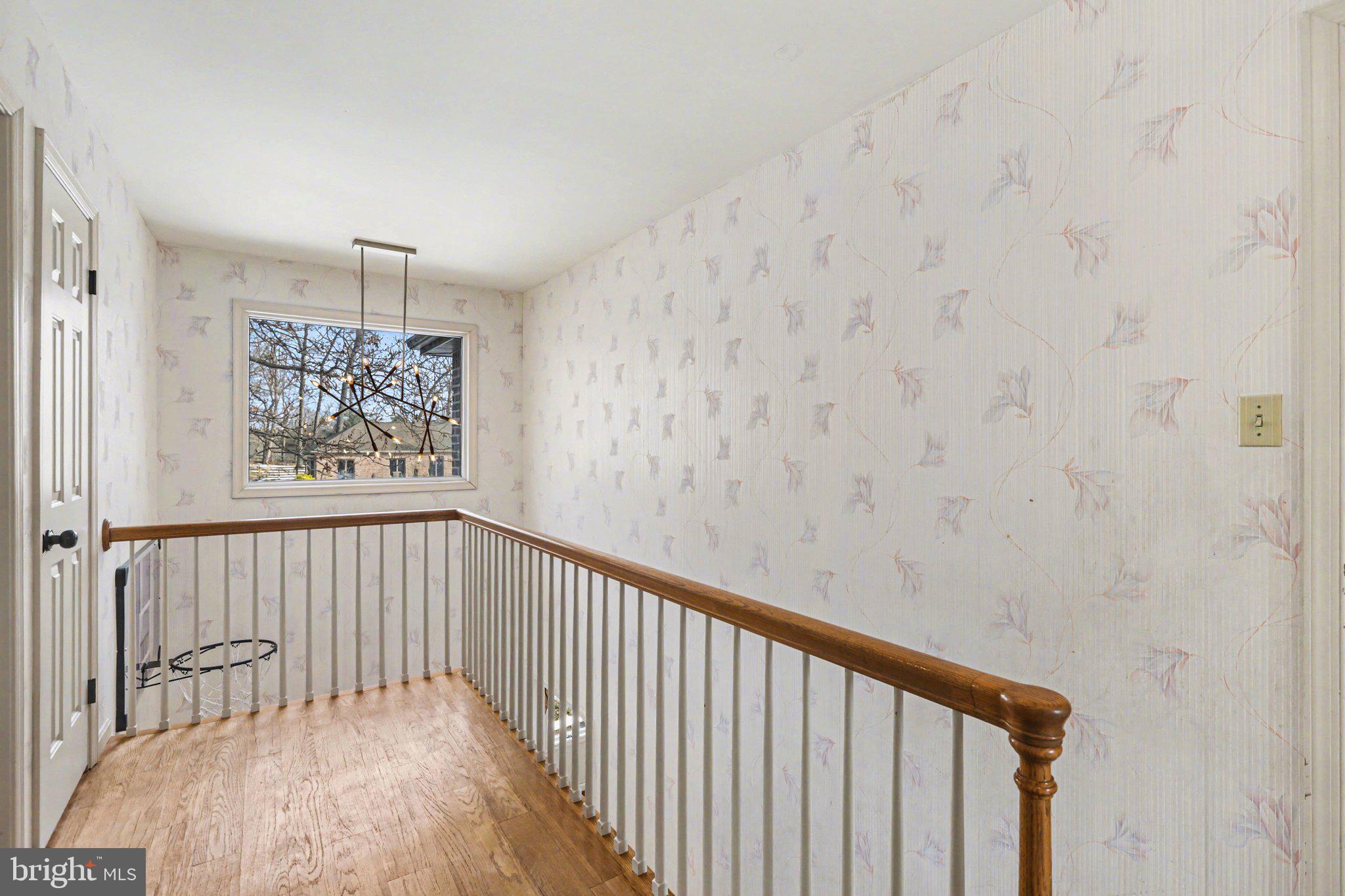 MOUNTAINDALE - Residential