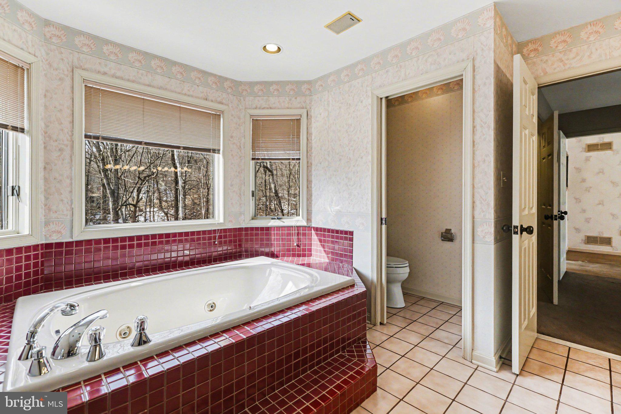 MOUNTAINDALE - Residential