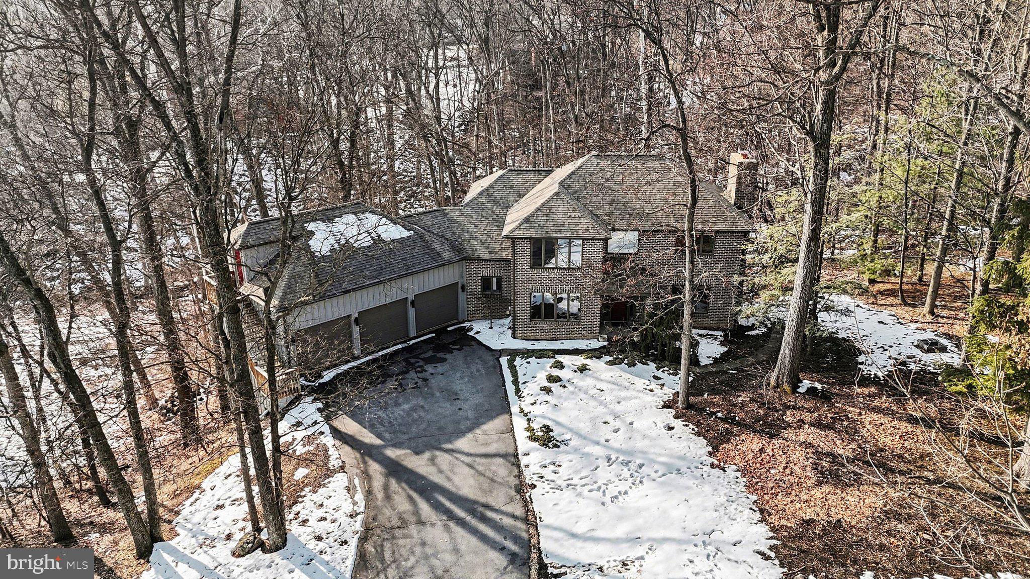 MOUNTAINDALE - Residential