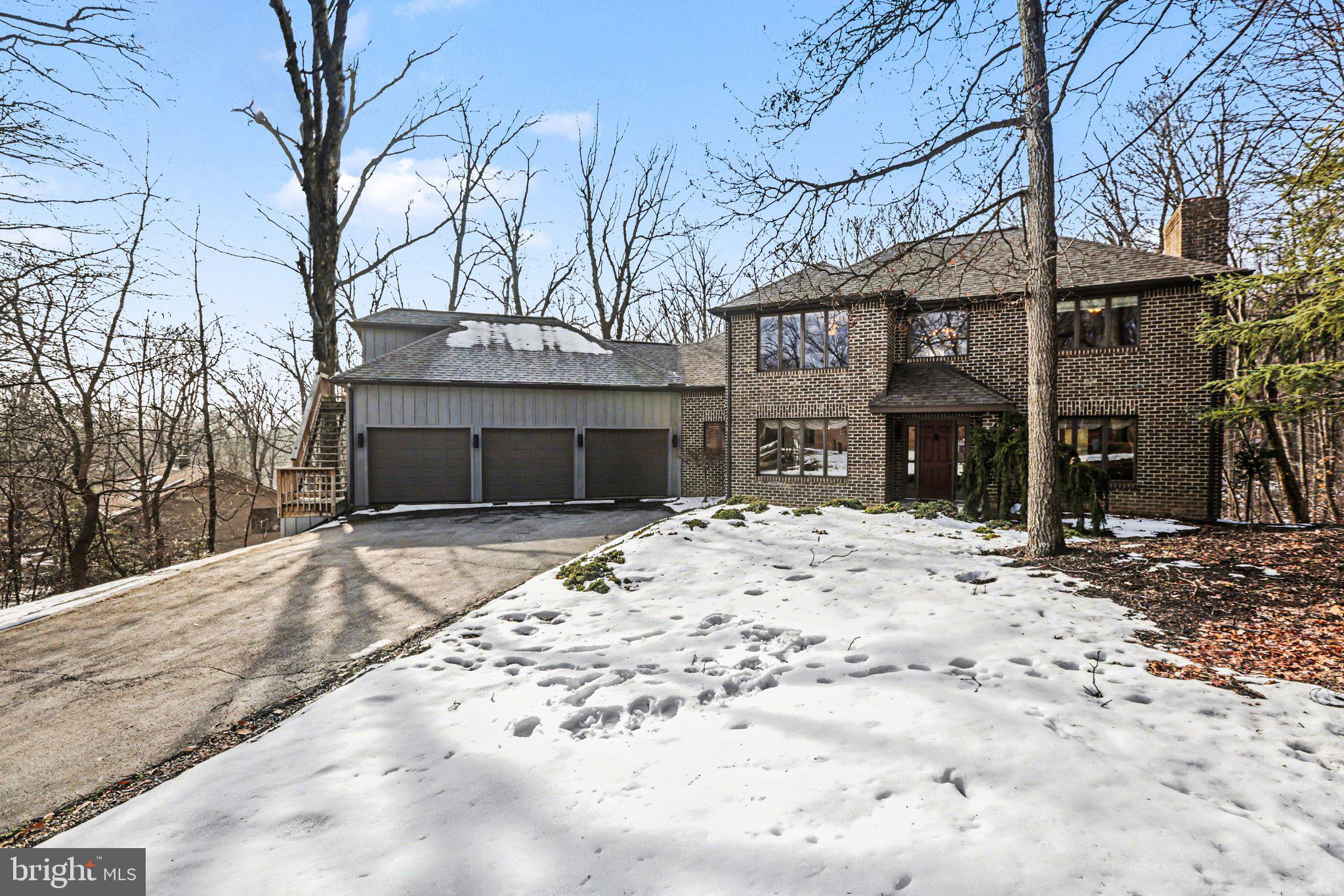 MOUNTAINDALE - Residential