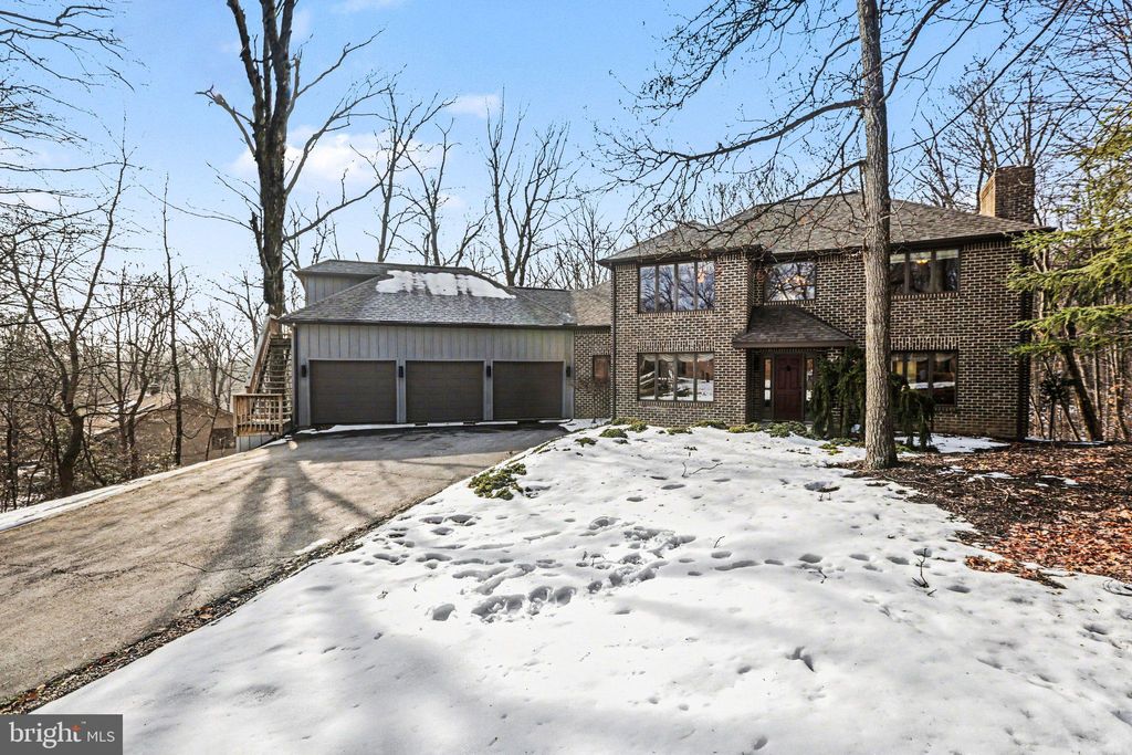 Photo of 4712 Great Oak Lane, HARRISBURG, PA 17110 (MLS # PADA2056666)