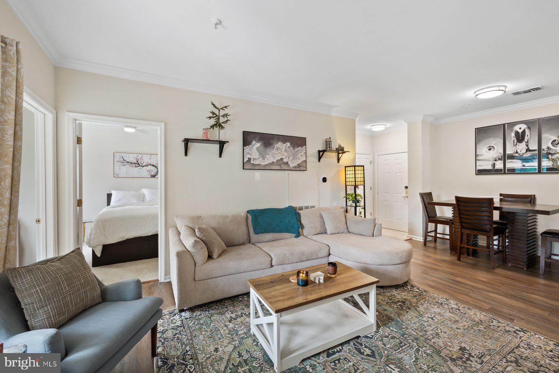 4550 STRUTFIELD LANE 2111