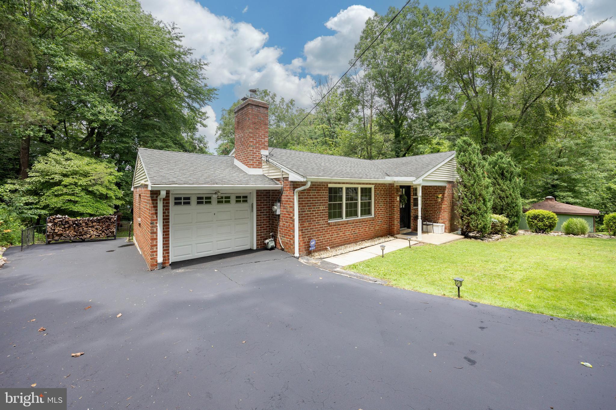 1242 FAIRVIEW AVENUE