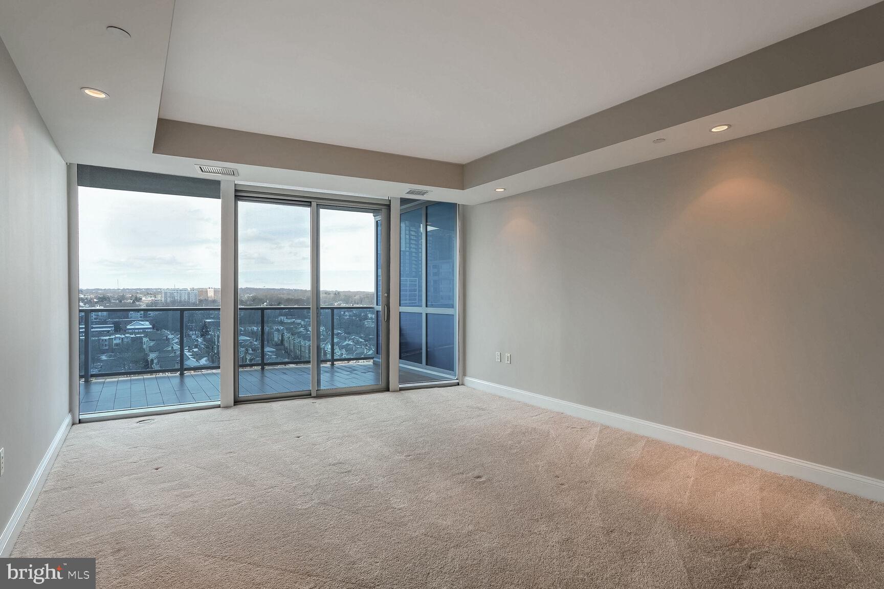 TURNBERRY TOWER - Residential Lease