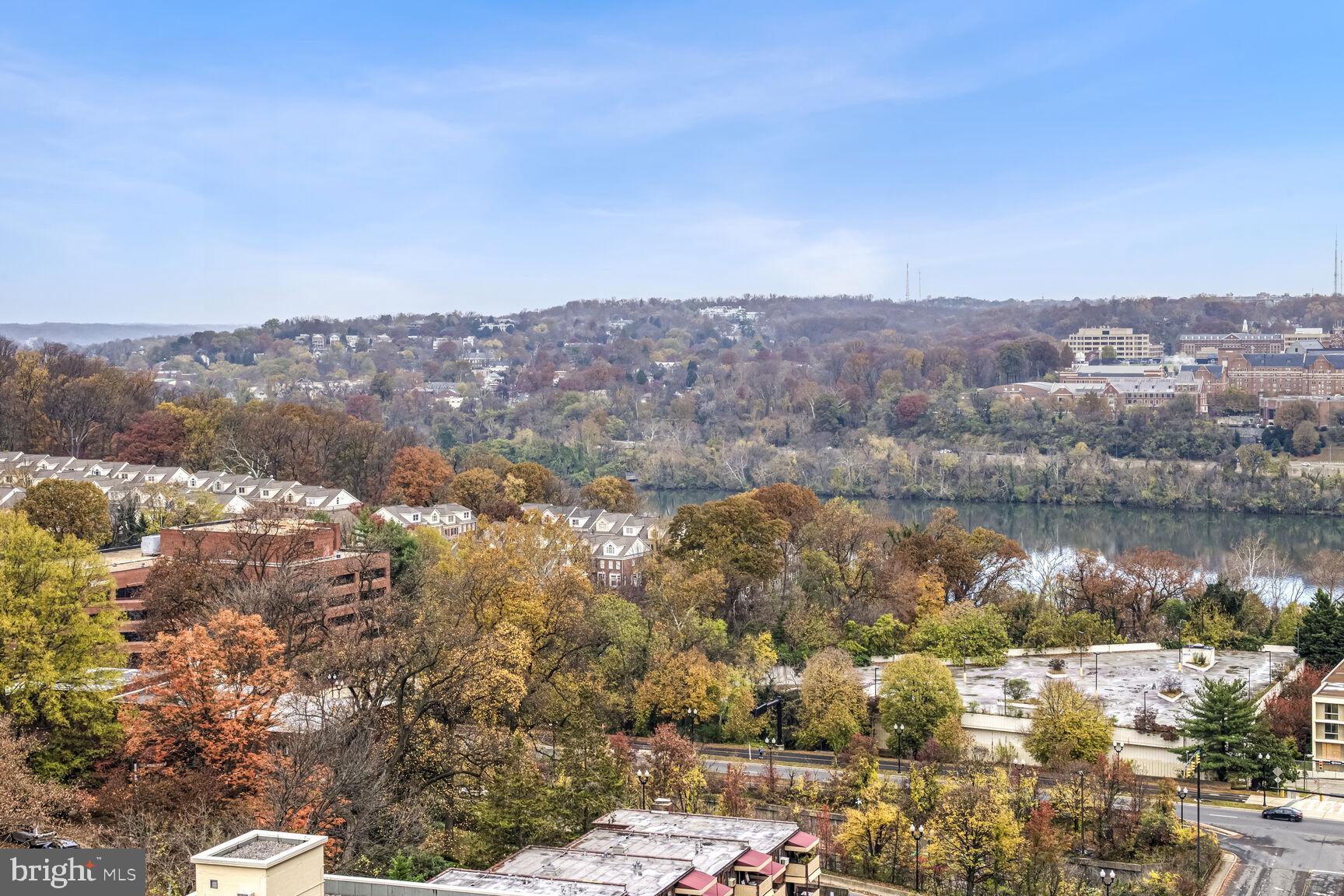 TURNBERRY TOWER - Residential Lease