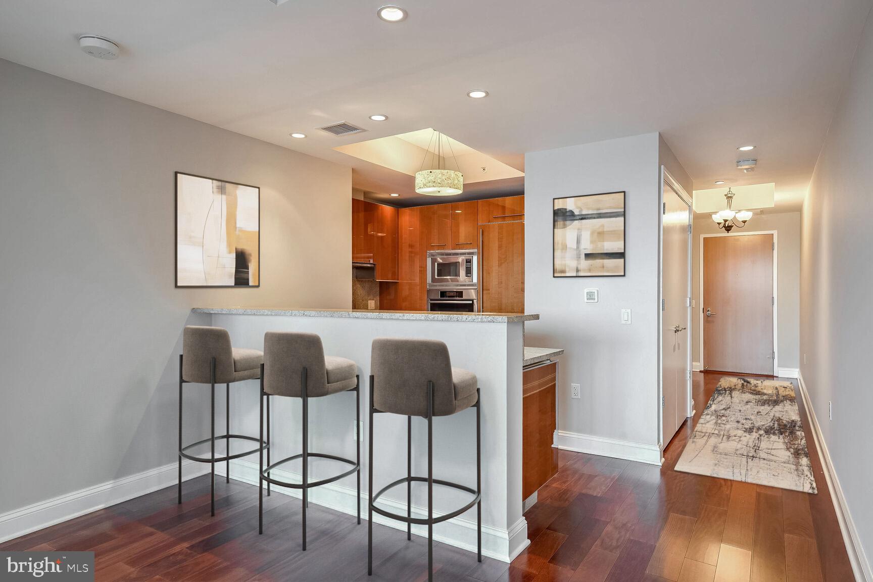 TURNBERRY TOWER - Residential Lease