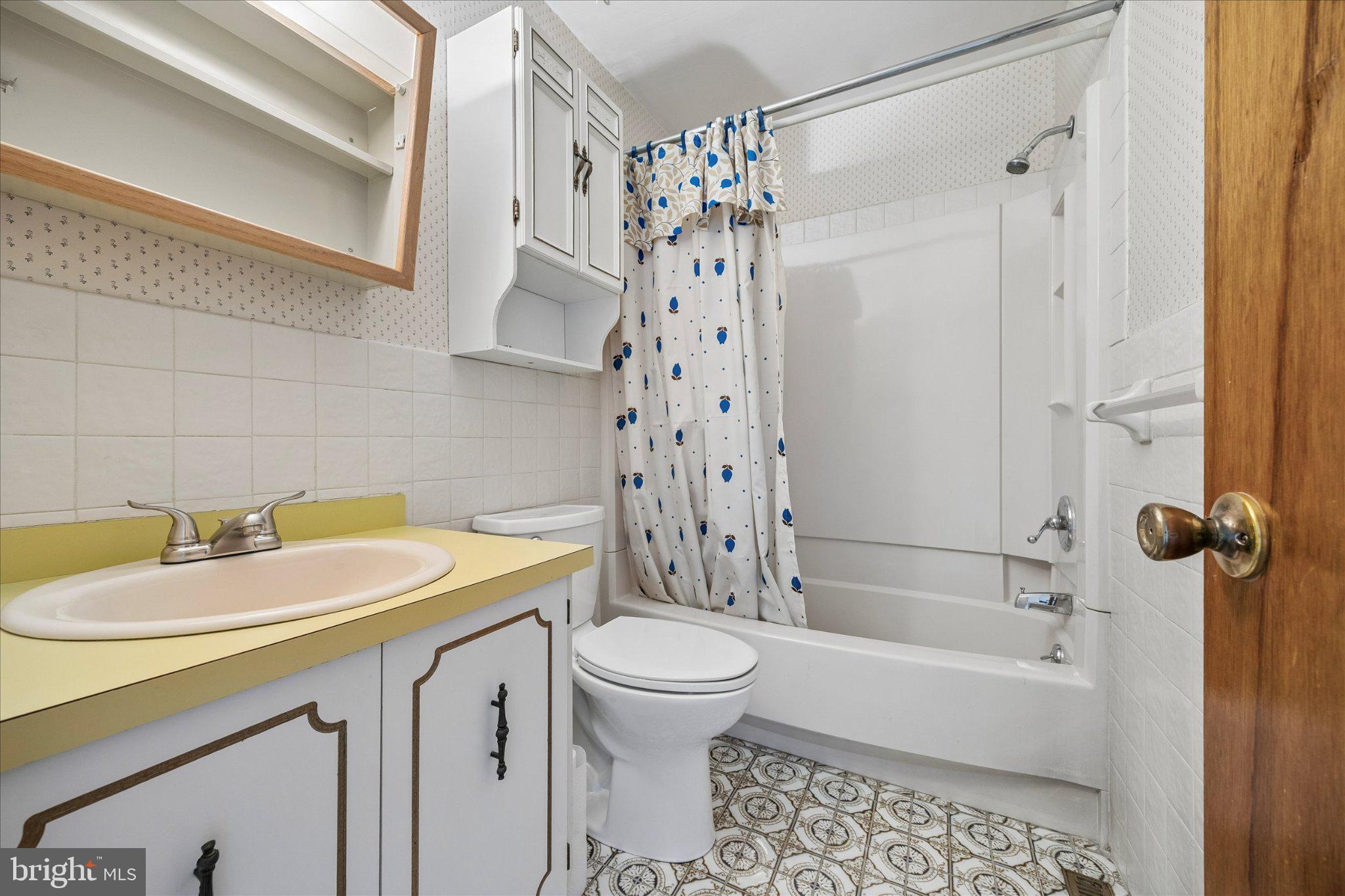 NESHAMINY VALLEY - Residential