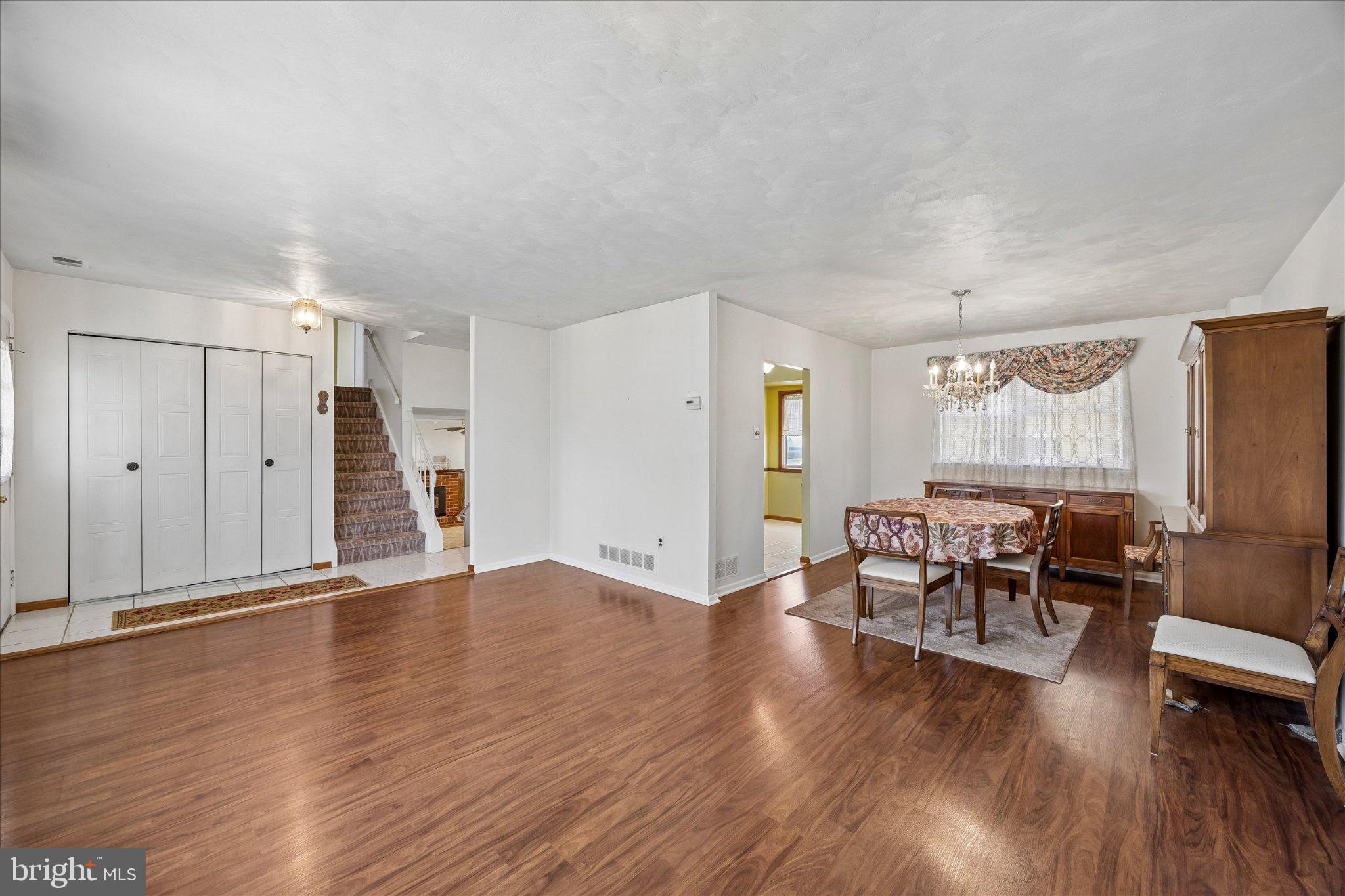 NESHAMINY VALLEY - Residential