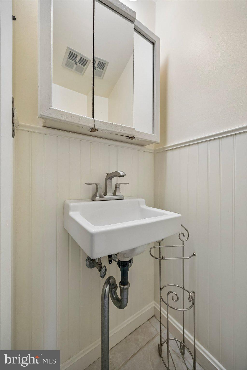 NESHAMINY VALLEY - Residential