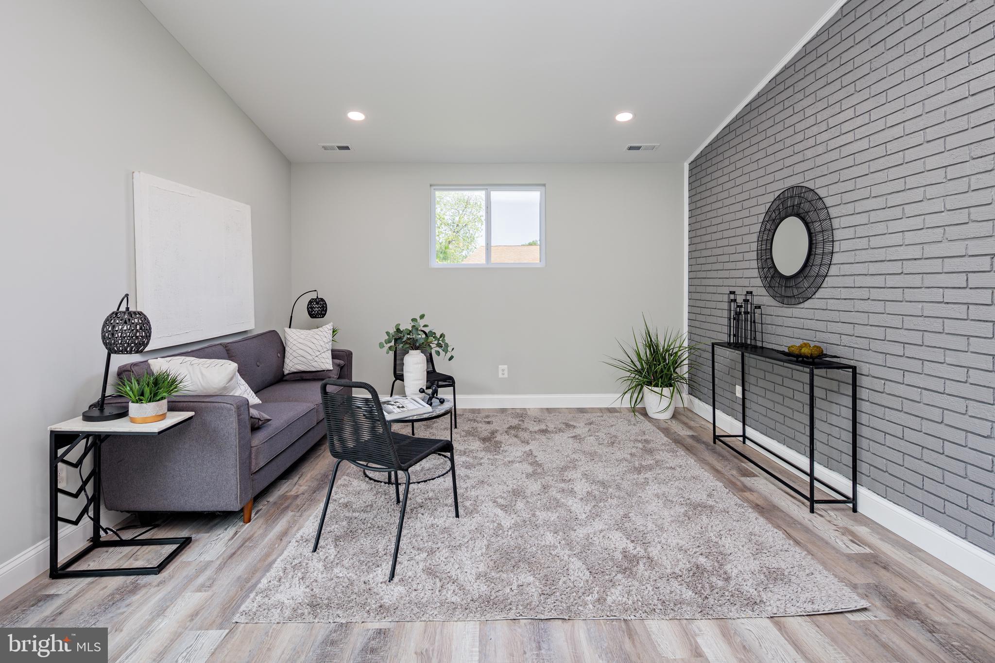 BELLE FARM ESTATES - Residential