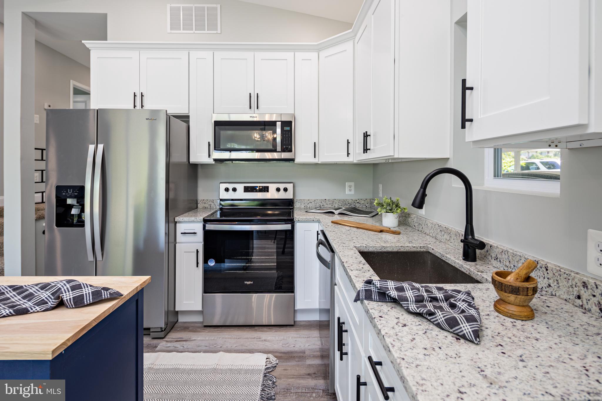 BELLE FARM ESTATES - Residential