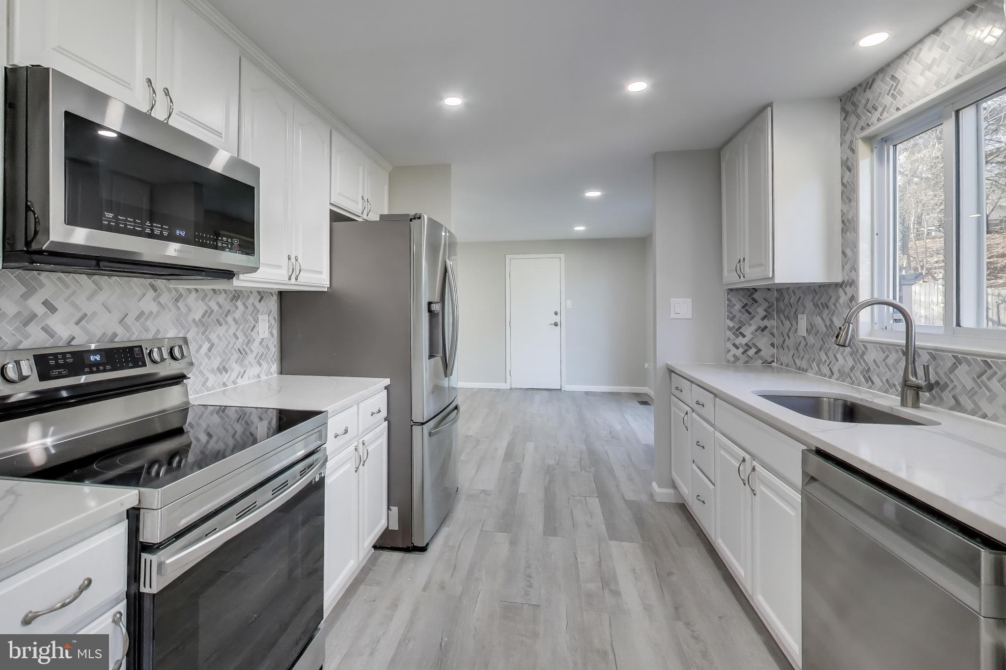 18948 QUAIL VALLEY BOULEVARD