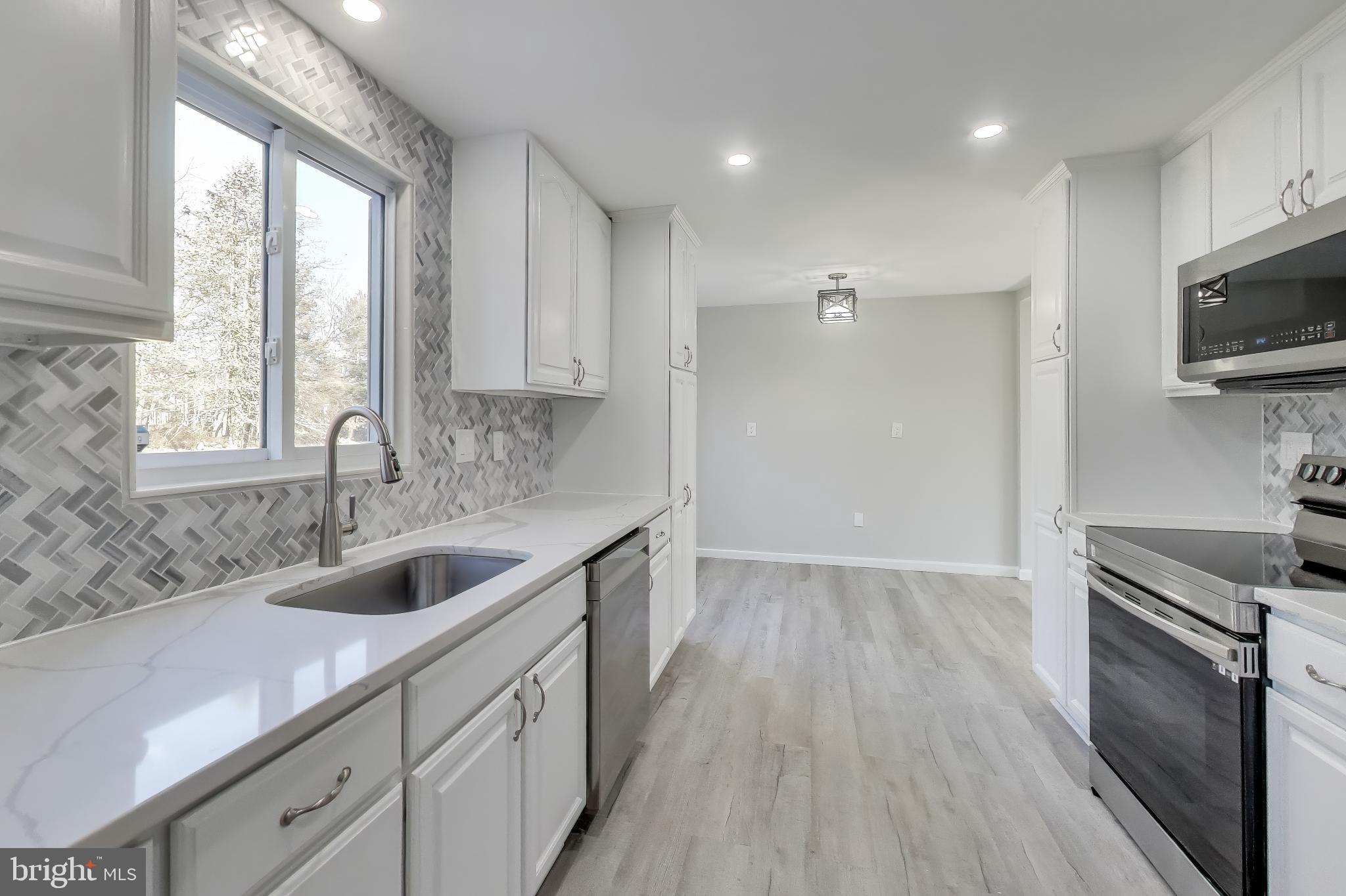 18948 QUAIL VALLEY BOULEVARD