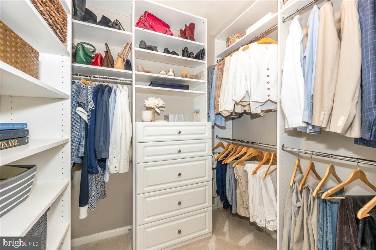 WILLOW RIDGE - Residential