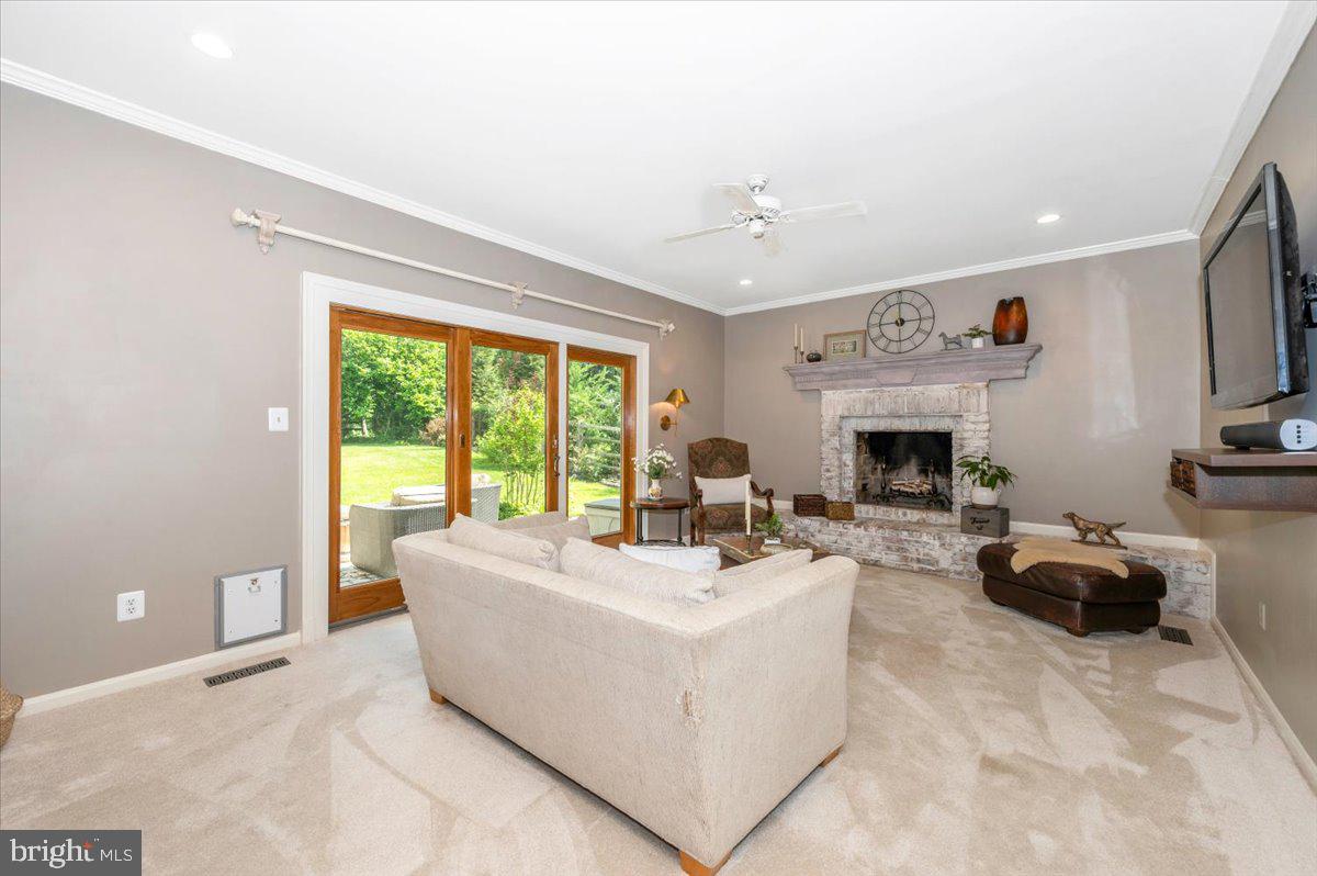 WILLOW RIDGE - Residential