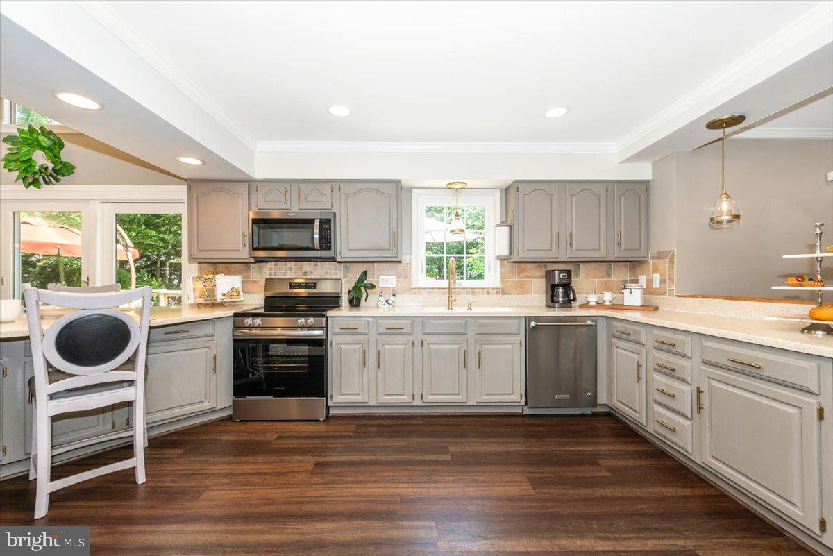 WILLOW RIDGE - Residential