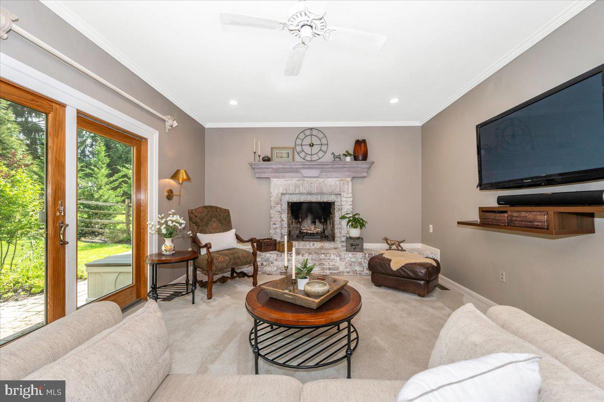 WILLOW RIDGE - Residential