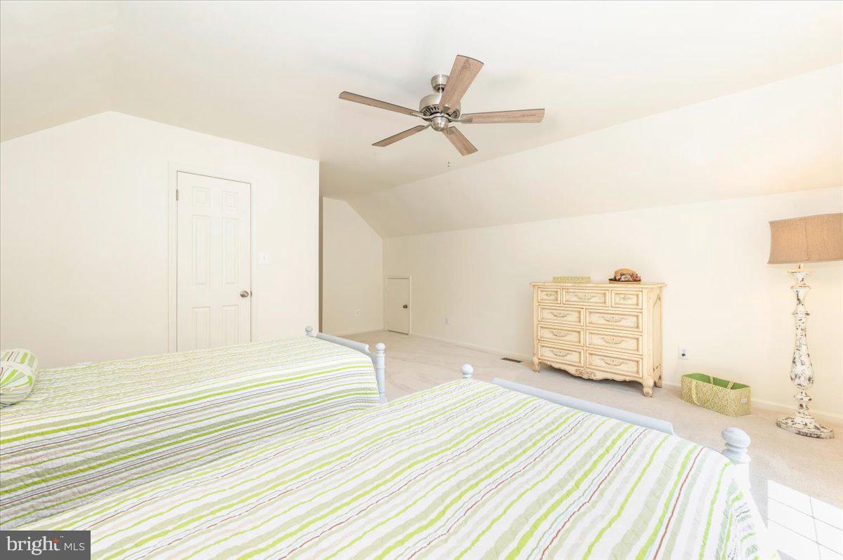 WILLOW RIDGE - Residential