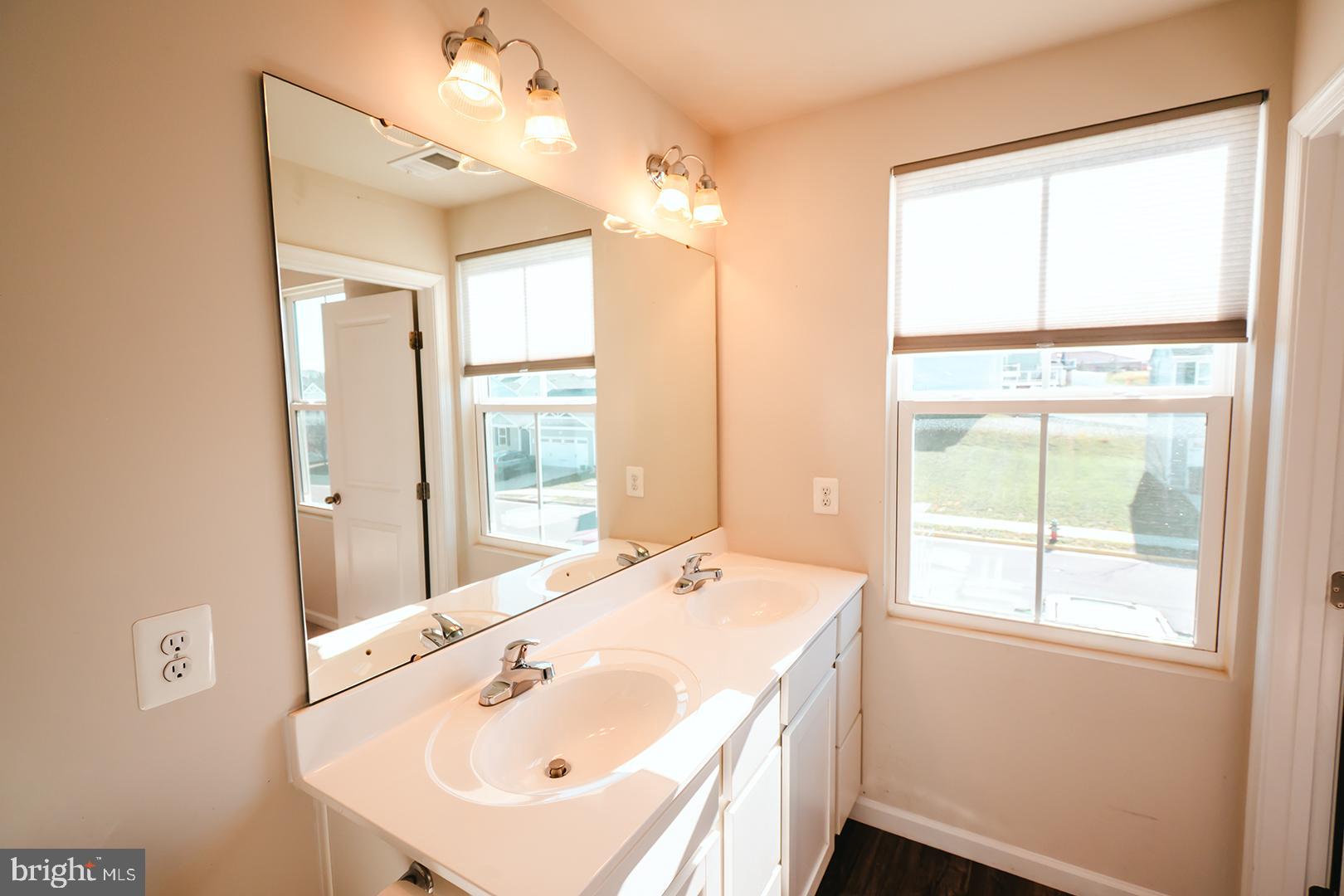 THE VILLAGE AT MIDDLETOWN - Residential