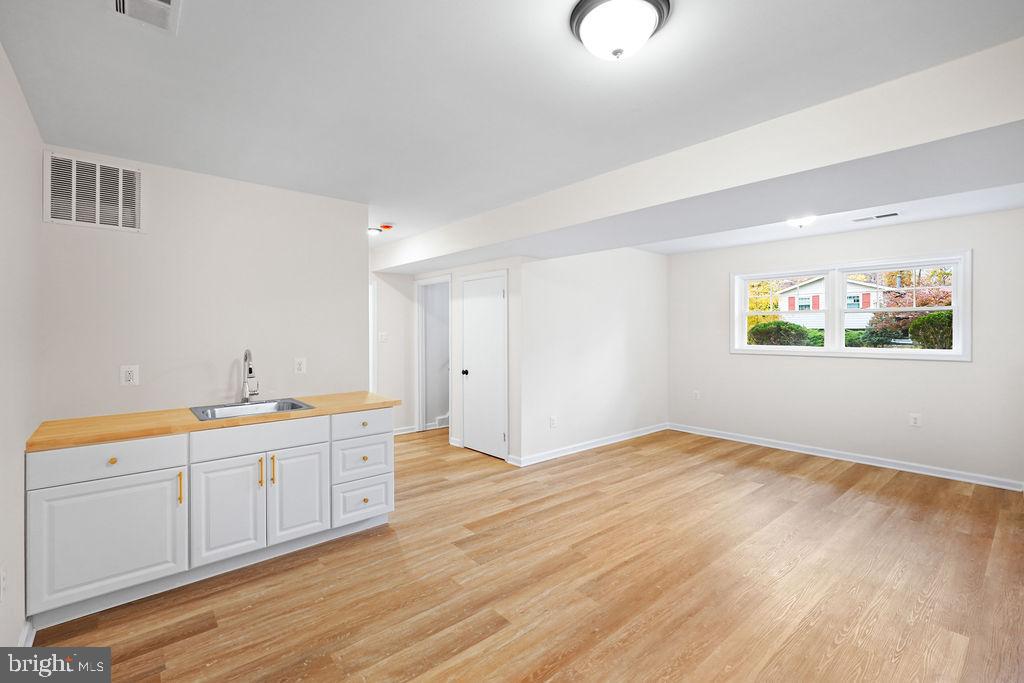 BOXWOOD VILLAGE - Residential