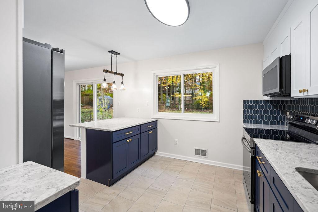 BOXWOOD VILLAGE - Residential