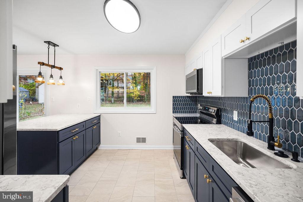 BOXWOOD VILLAGE - Residential