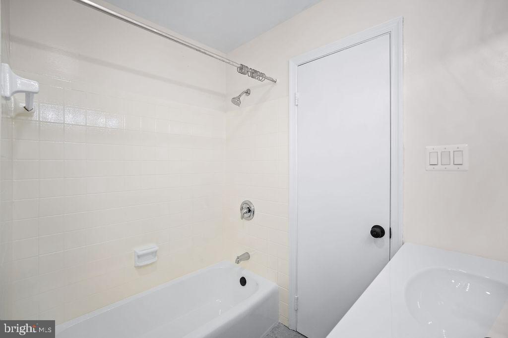 BOXWOOD VILLAGE - Residential