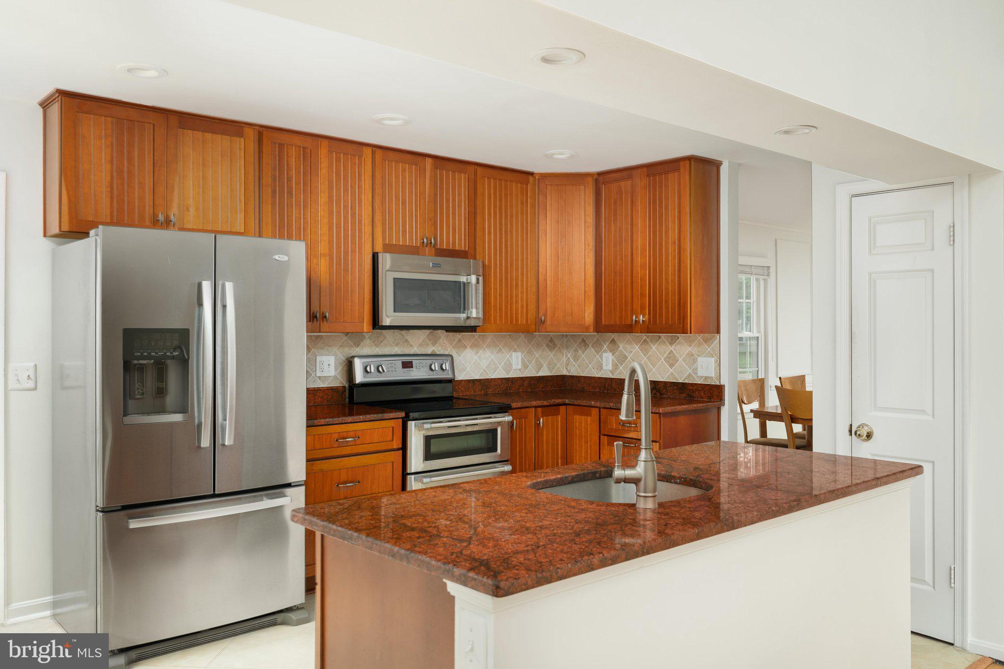 13486 LAKE SHORE DRIVE