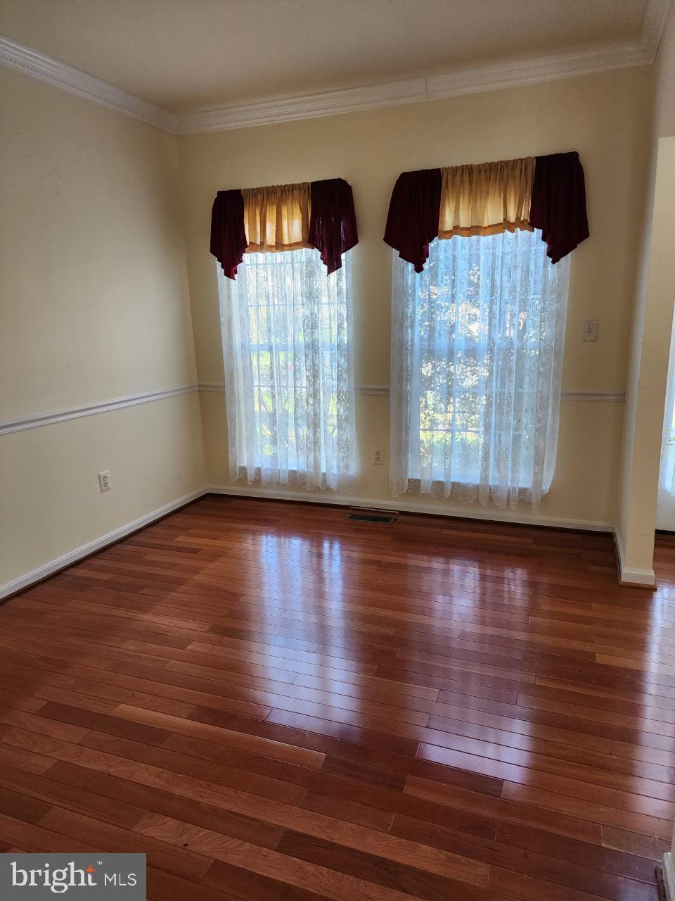 EAST HAMPTON - Residential