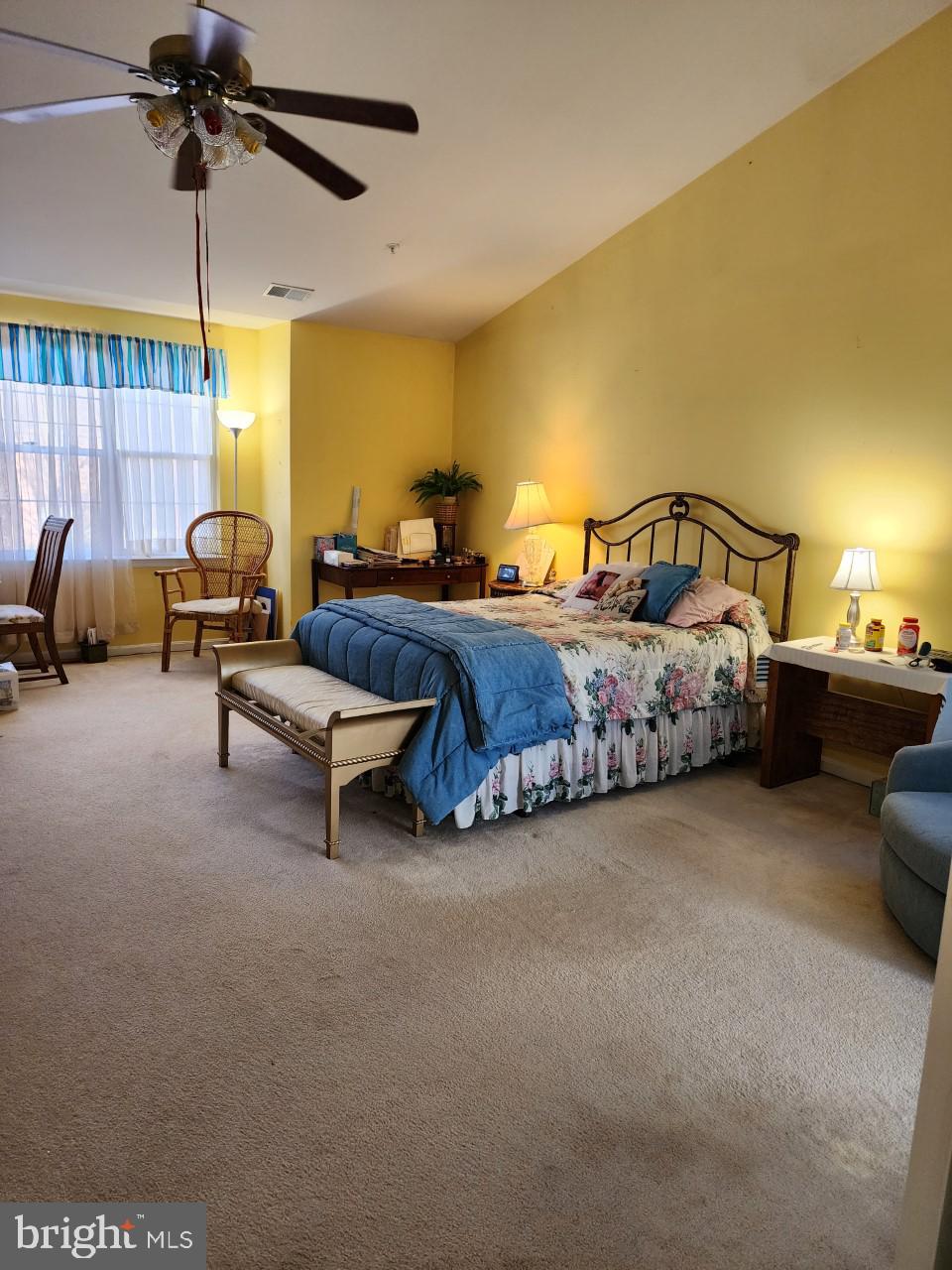 EAST HAMPTON - Residential