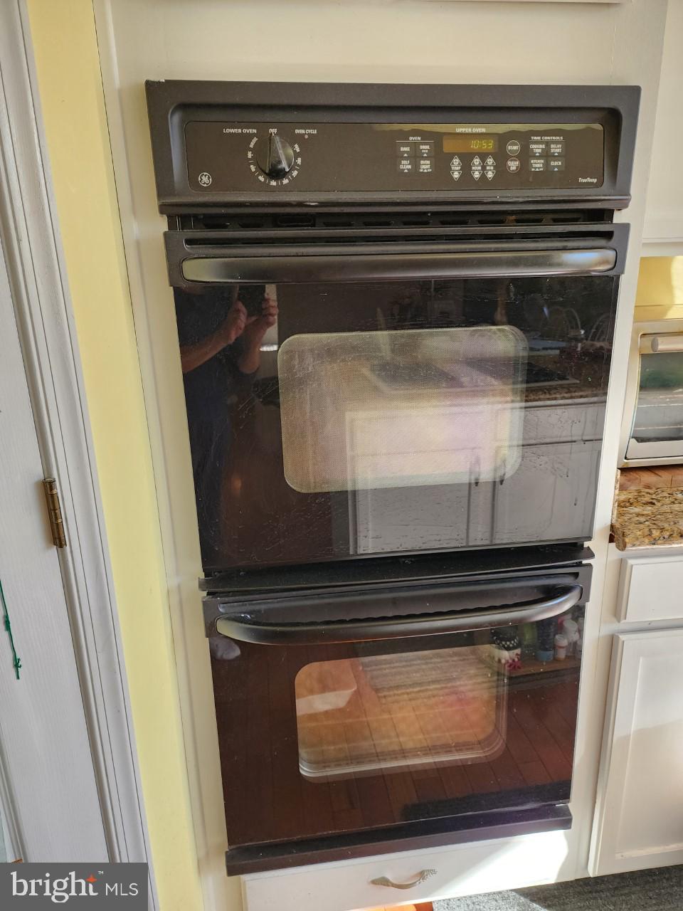 EAST HAMPTON - Residential