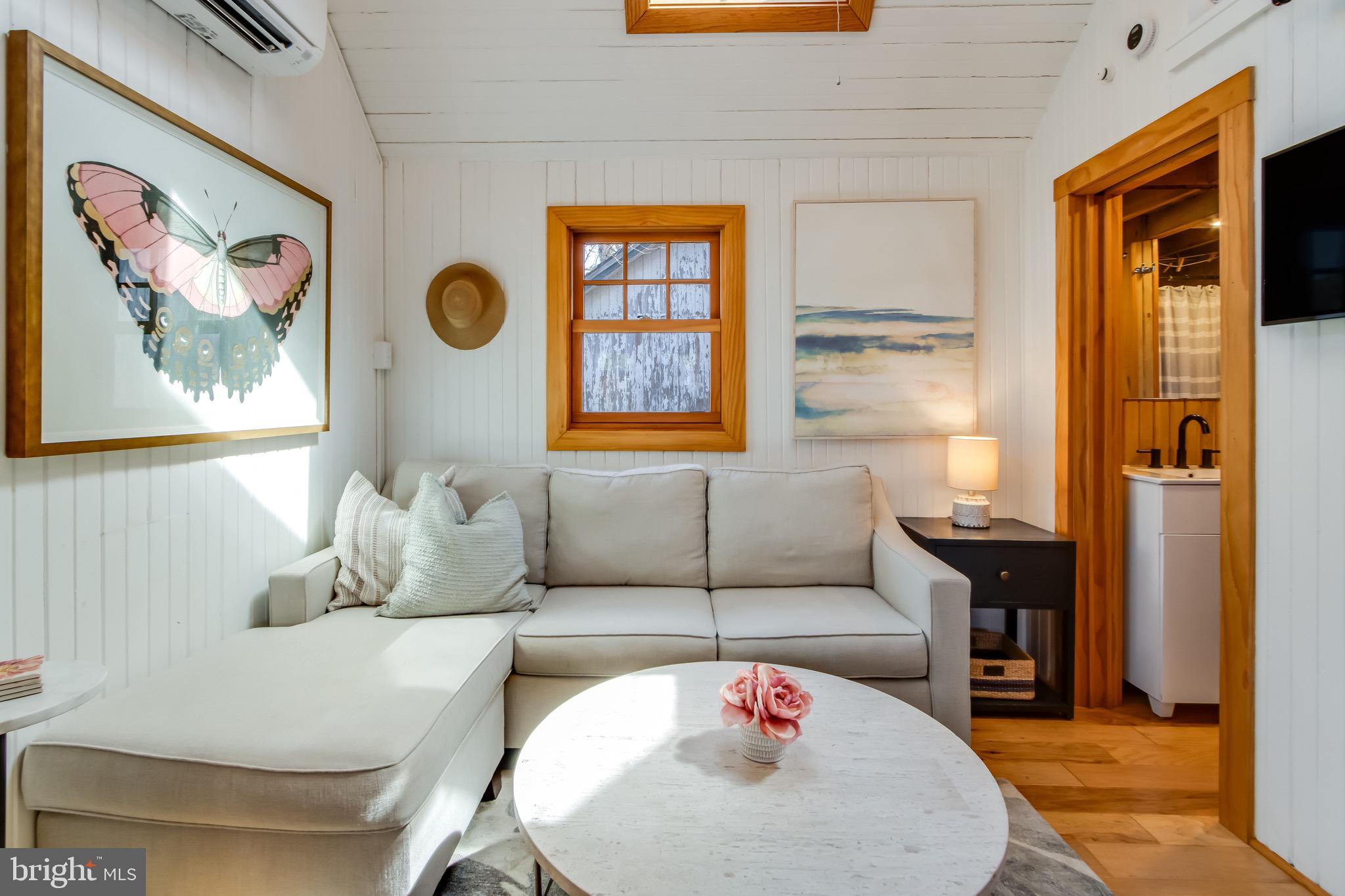 158 HENLOPEN AVENUE 8