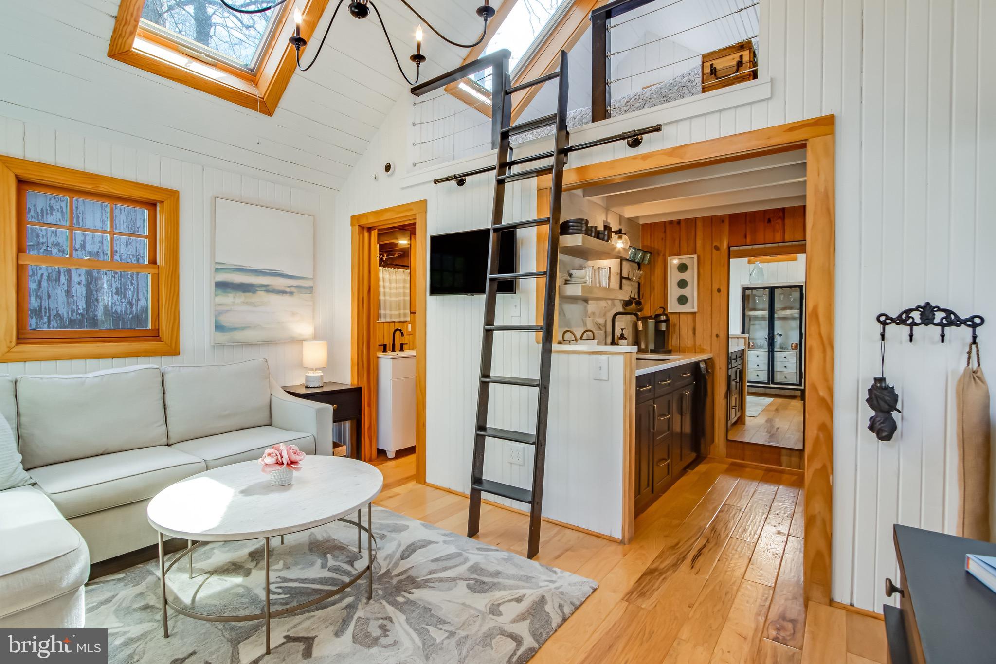 158 HENLOPEN AVENUE 8