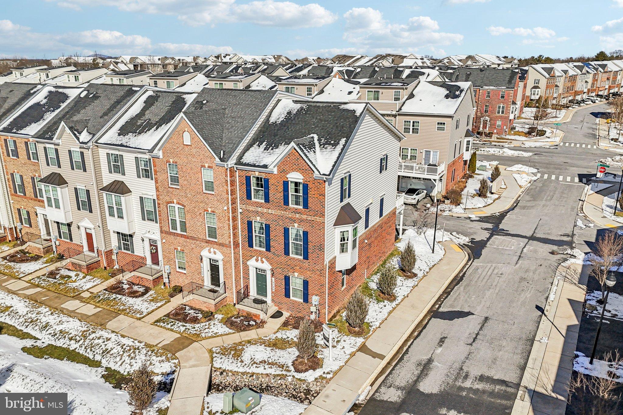 WATERFORD HILLS - Residential