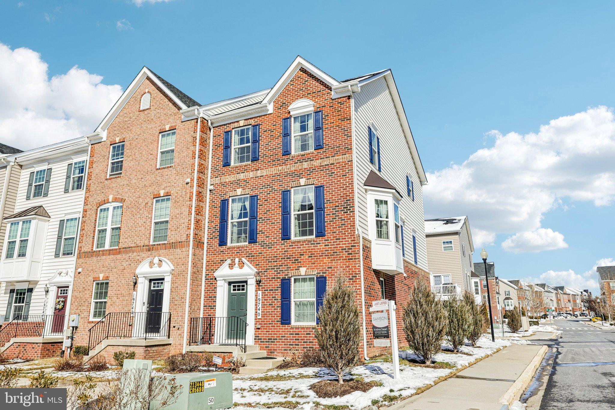 WATERFORD HILLS - Residential