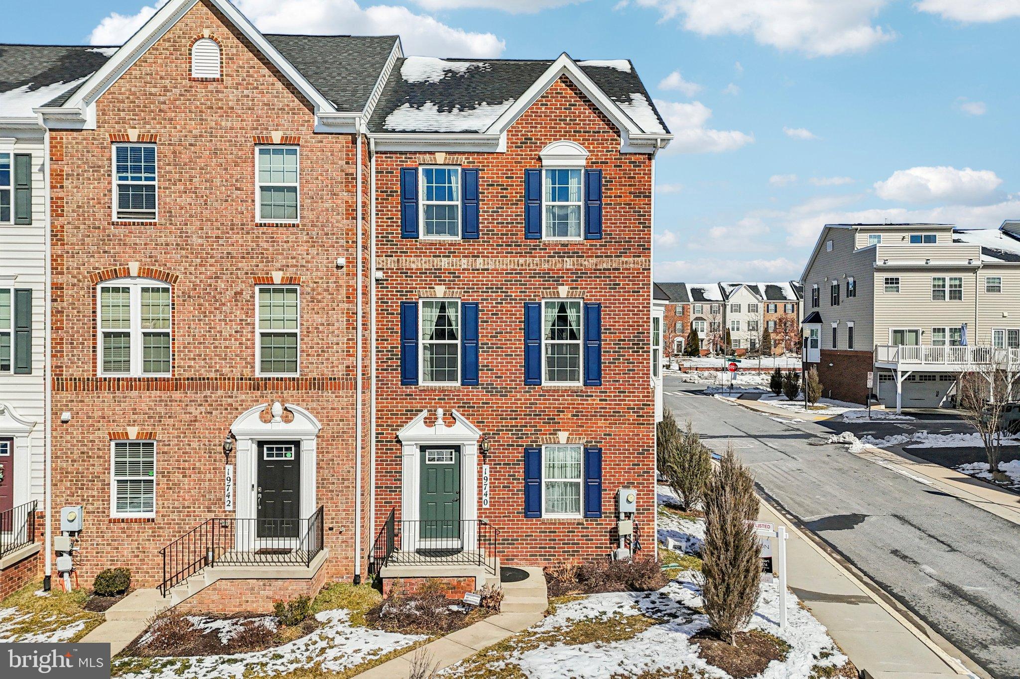 WATERFORD HILLS - Residential