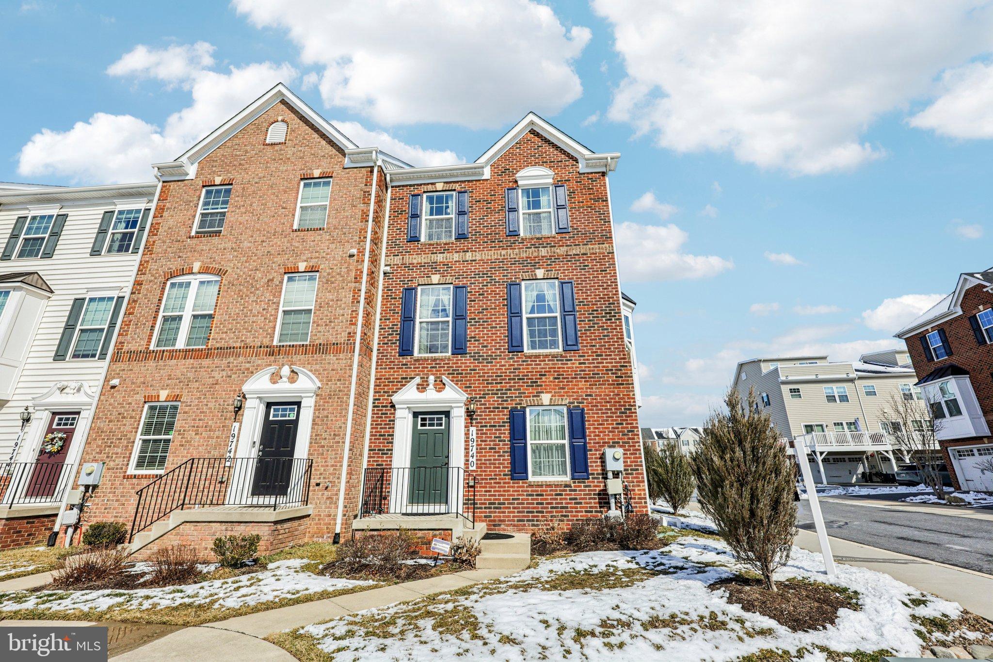 WATERFORD HILLS - Residential