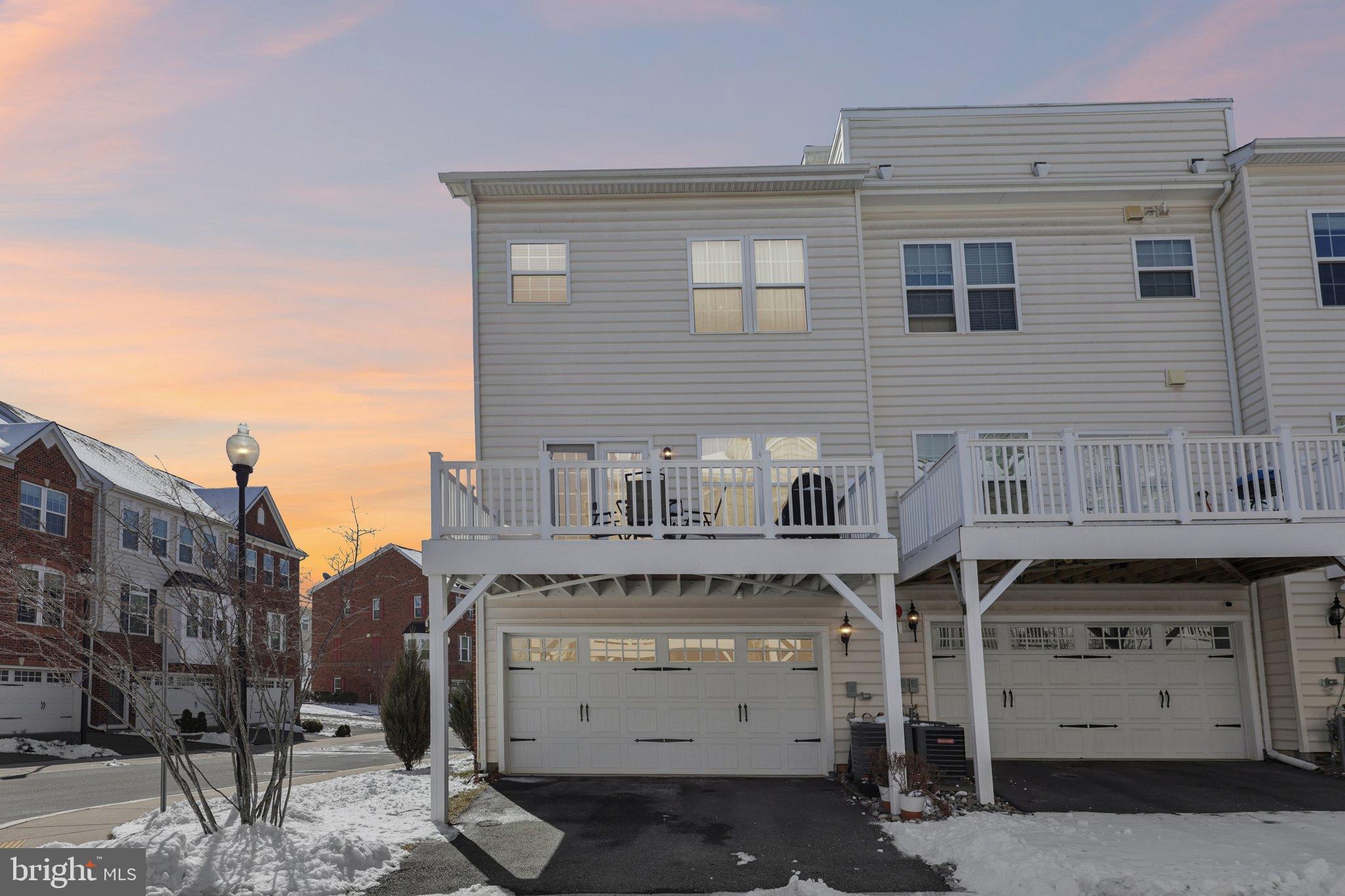 WATERFORD HILLS - Residential