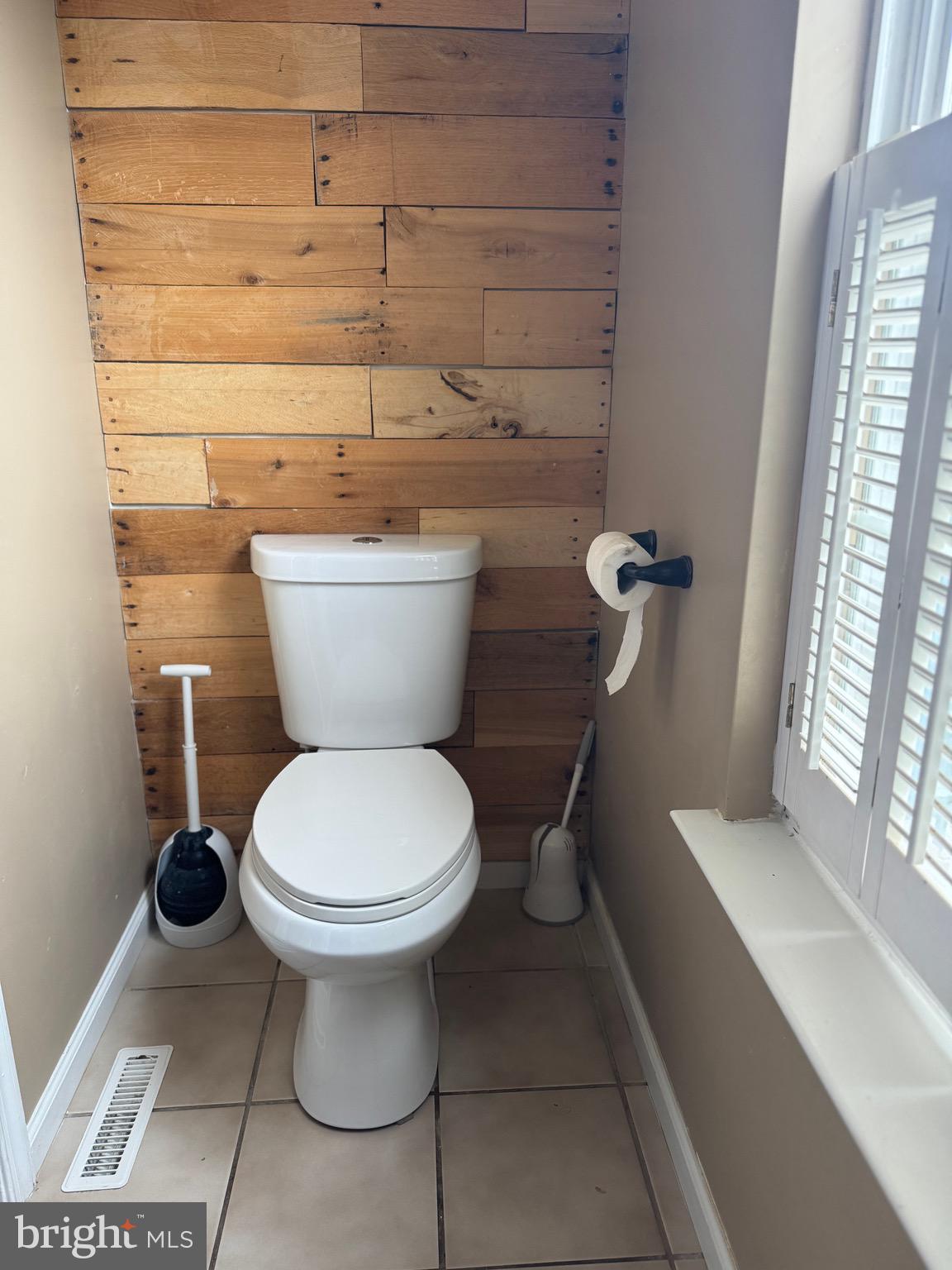 WALNUT HILL - Residential