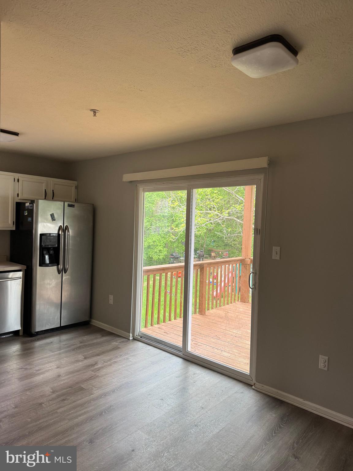 WALNUT HILL - Residential