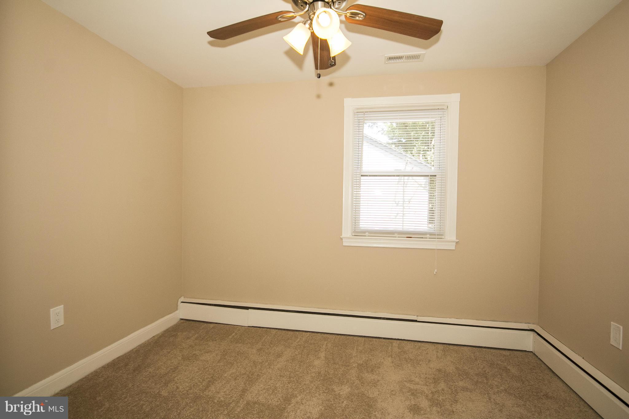 COLONIAL VILLAGE - Residential